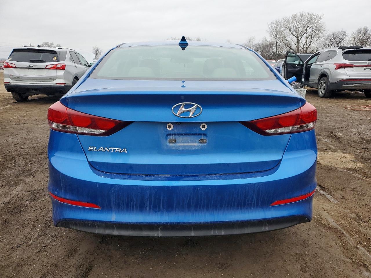 2017 HYUNDAI ELANTRA SE photo 6