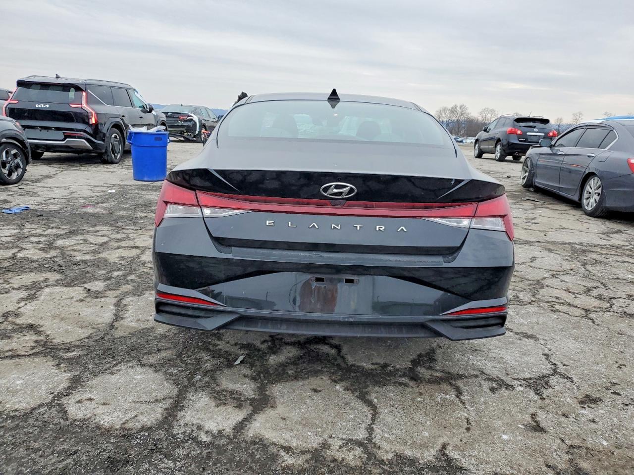 2022 HYUNDAI ELANTRA SEL photo 6