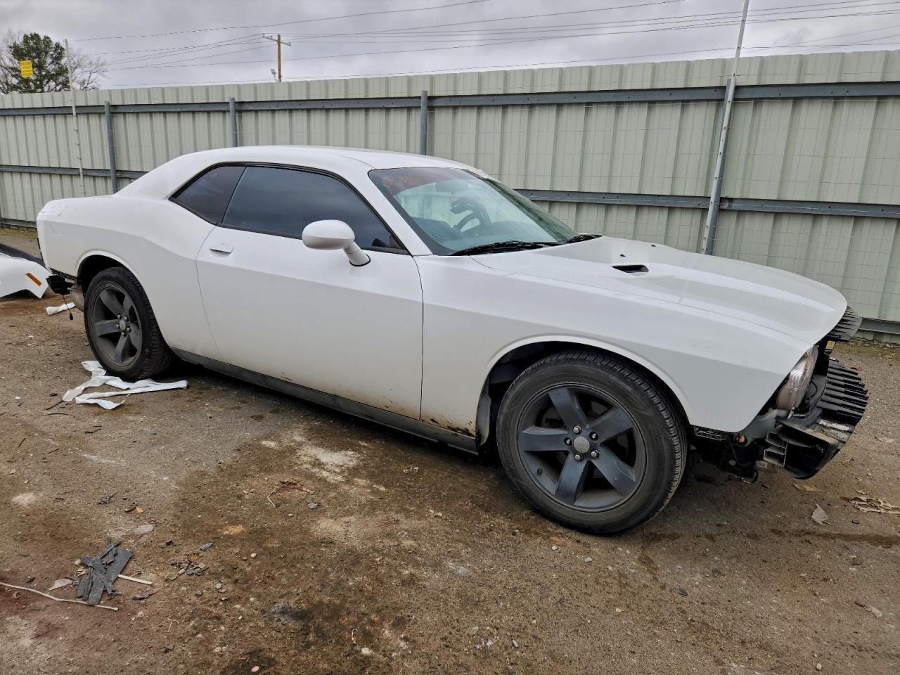 2013 DODGE CHALLENGER SXT photo 4