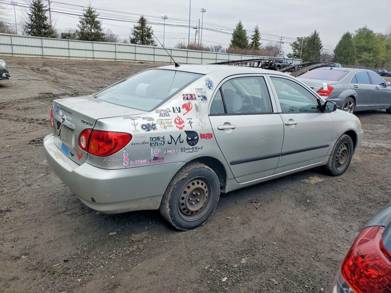 2004 TOYOTA COROLLA CE photo 3