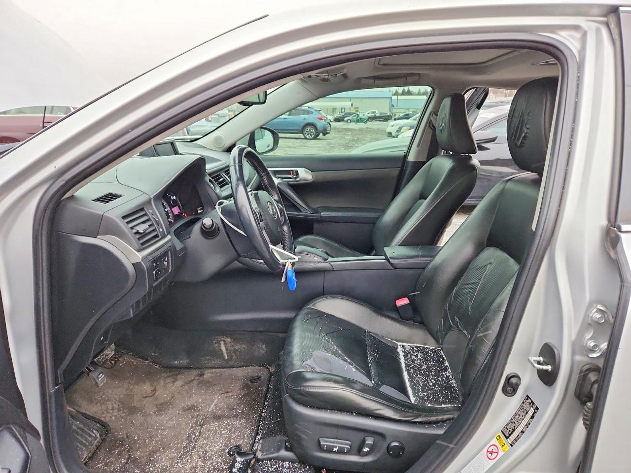 2012 LEXUS CT 200 photo 7