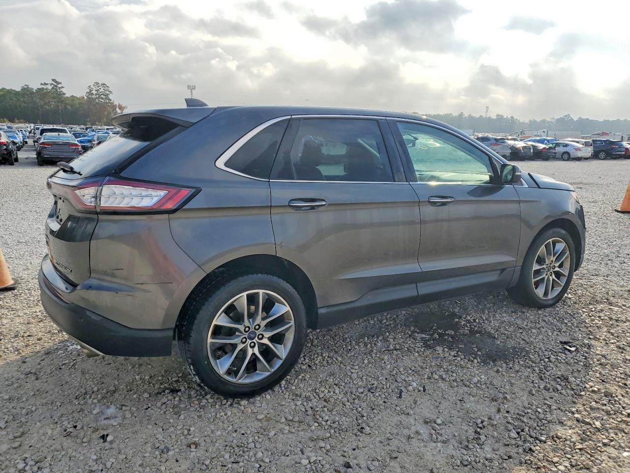 2017 FORD EDGE TITANIUM photo 3