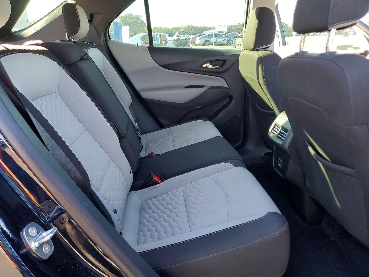 2020 CHEVROLET EQUINOX LS photo 11