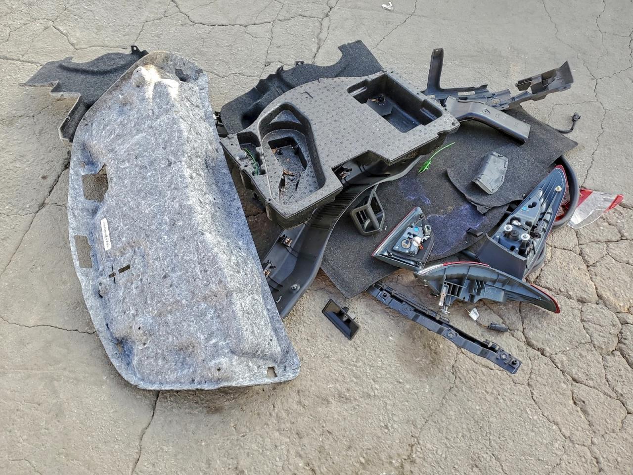 2014 FORD FUSION TITANIUM PHEV photo 12