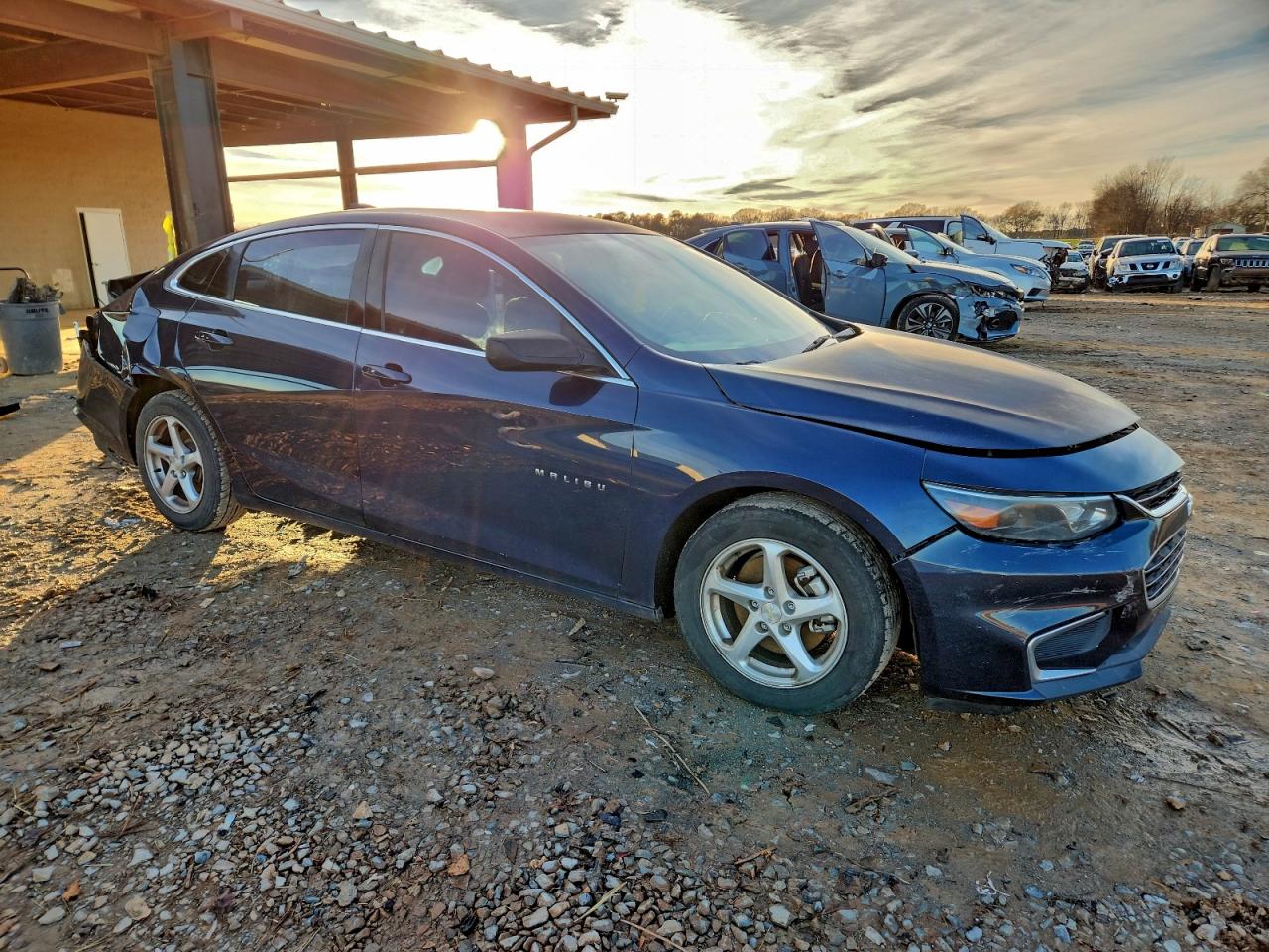2017 CHEVROLET MALIBU LS photo 4
