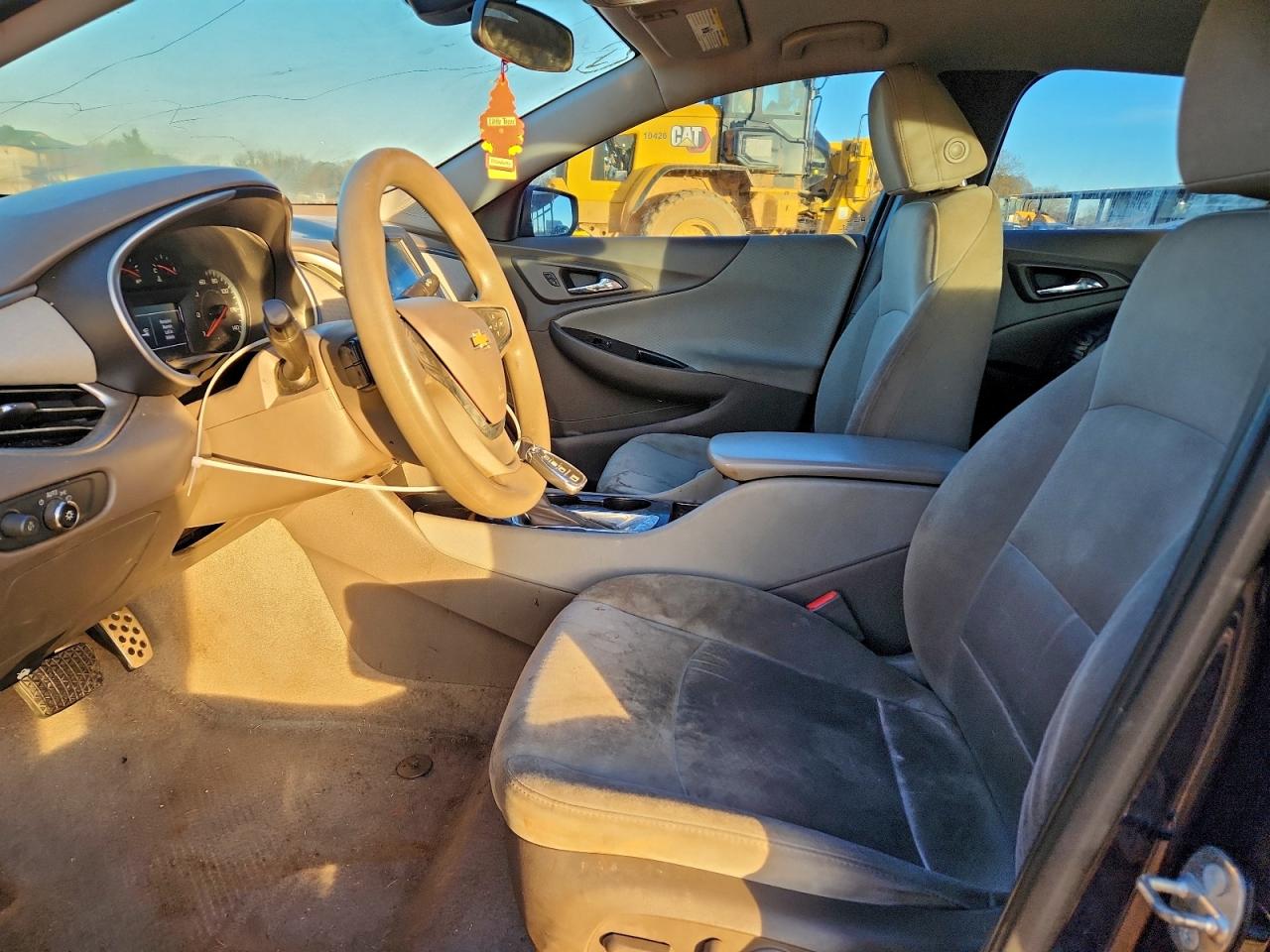 2017 CHEVROLET MALIBU LS photo 7