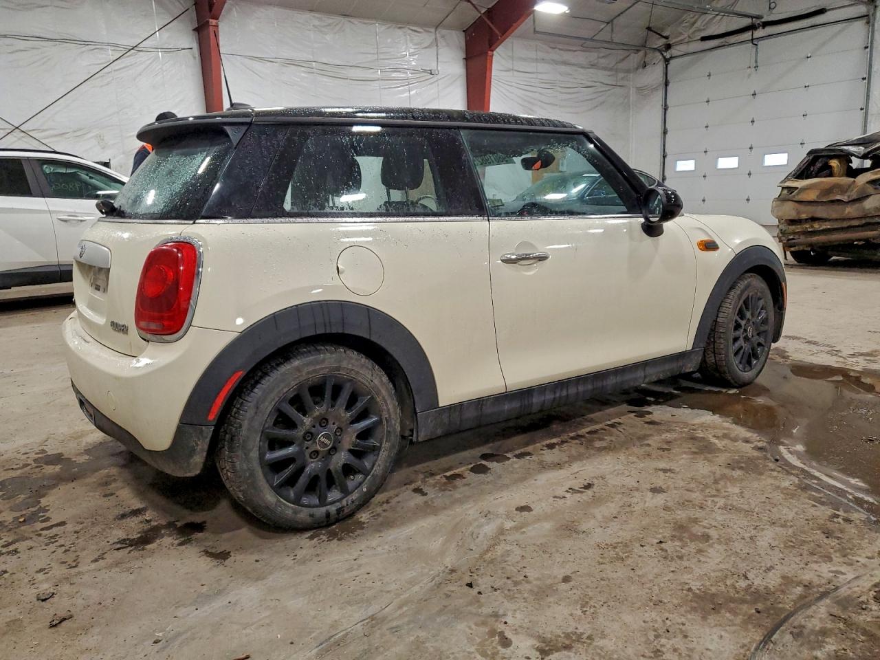 2014 MINI COOPER photo 3