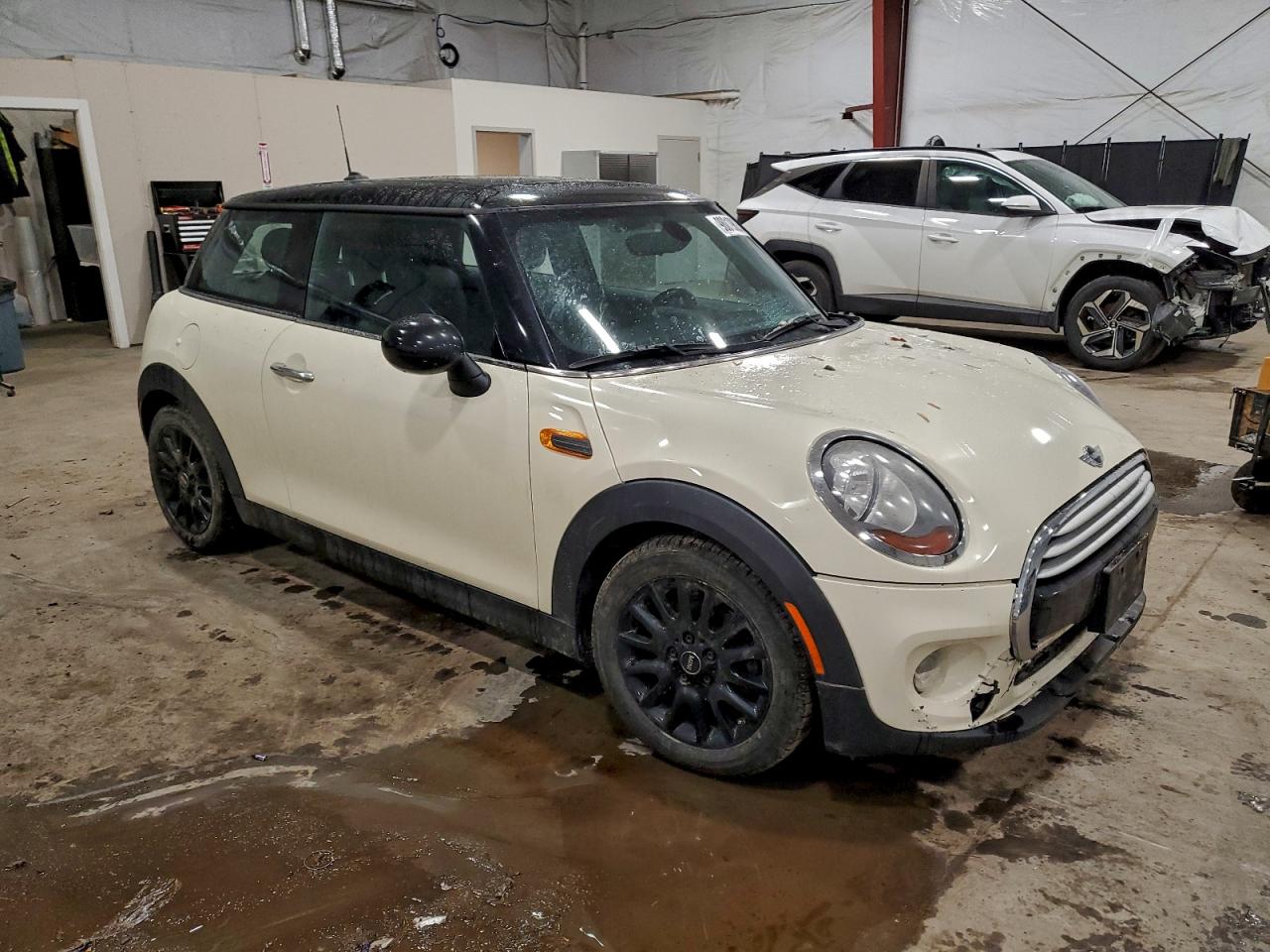 2014 MINI COOPER photo 4