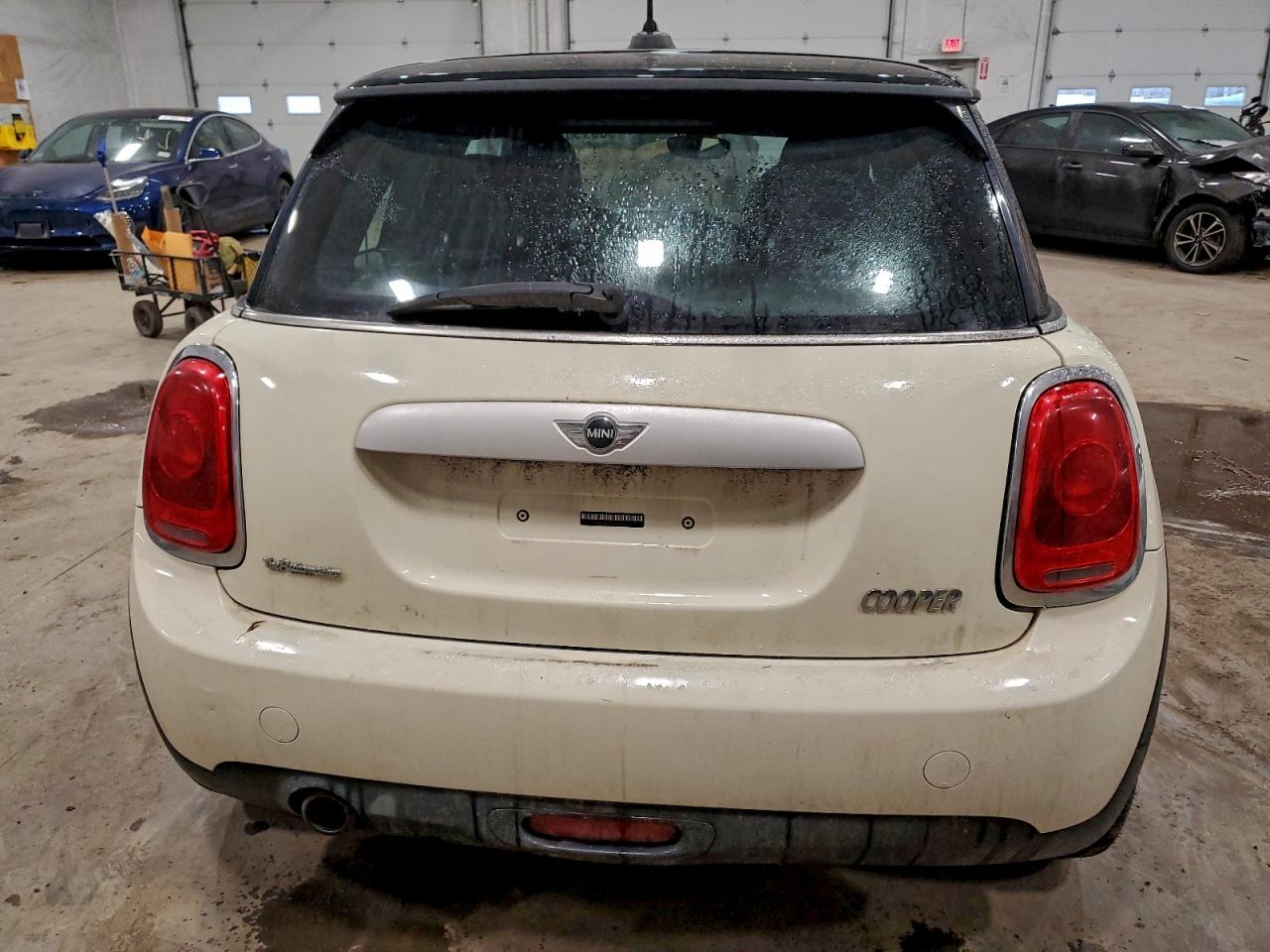 2014 MINI COOPER photo 6