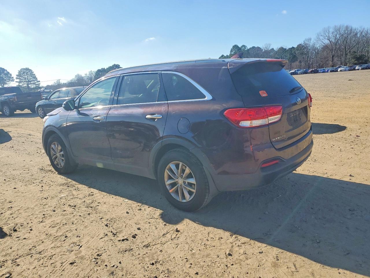 2016 KIA SORENTO LX photo 2