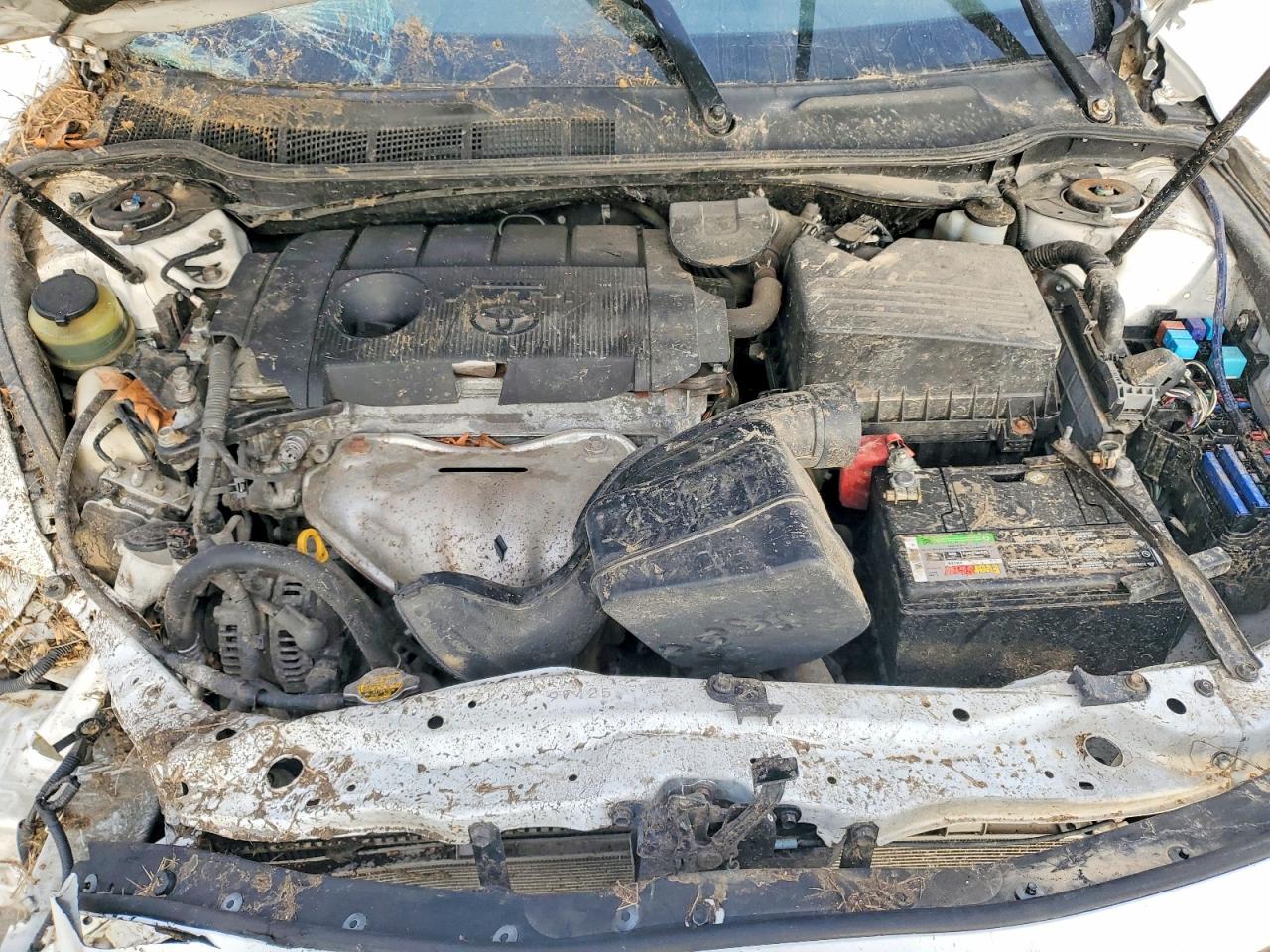 2011 TOYOTA CAMRY BASE photo 11