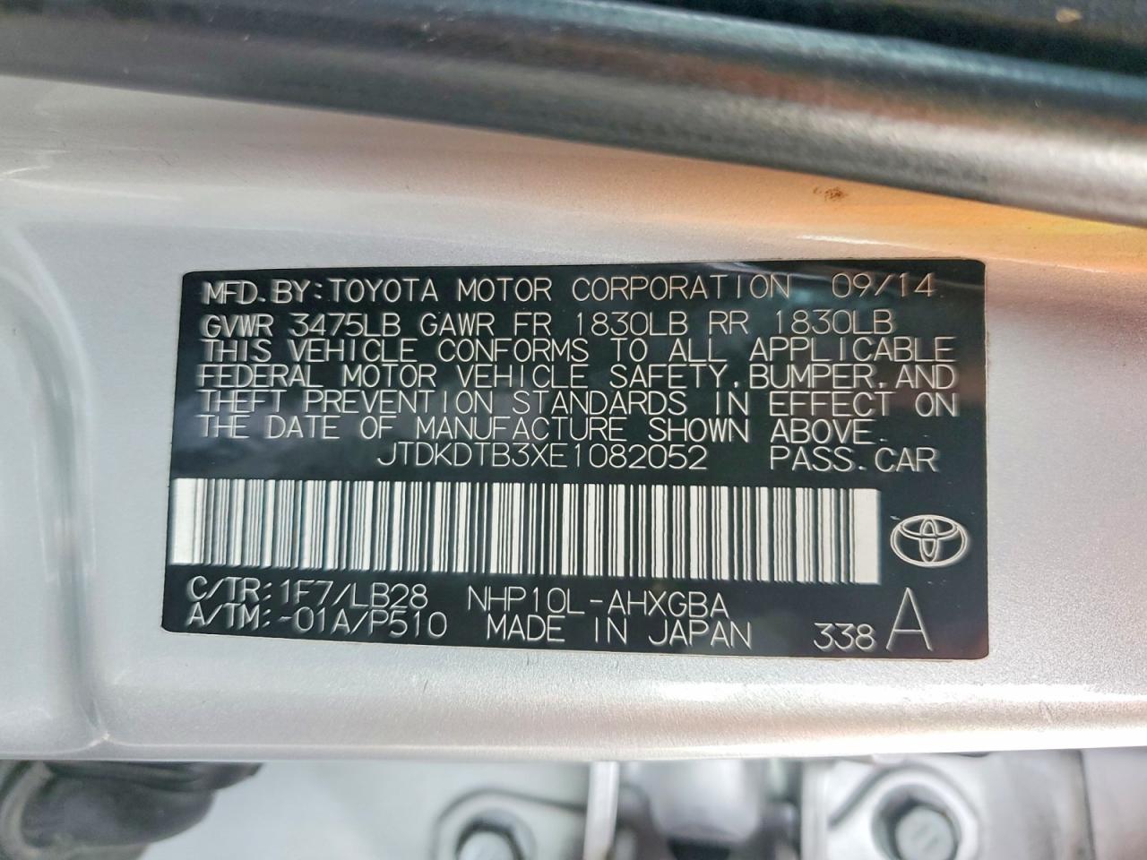 2014 TOYOTA PRIUS C photo 12