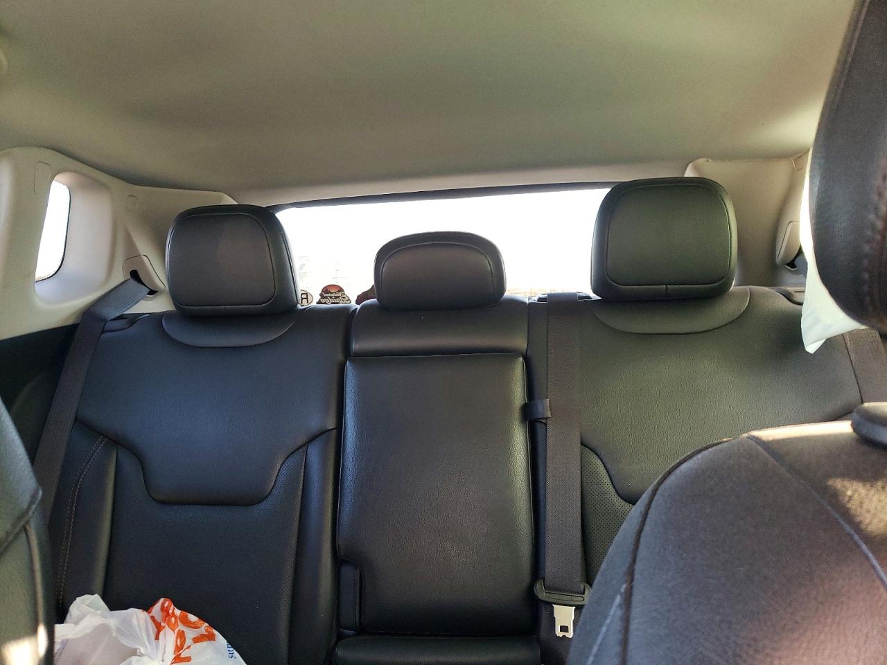 2022 JEEP COMPASS LATITUDE LUX photo 10