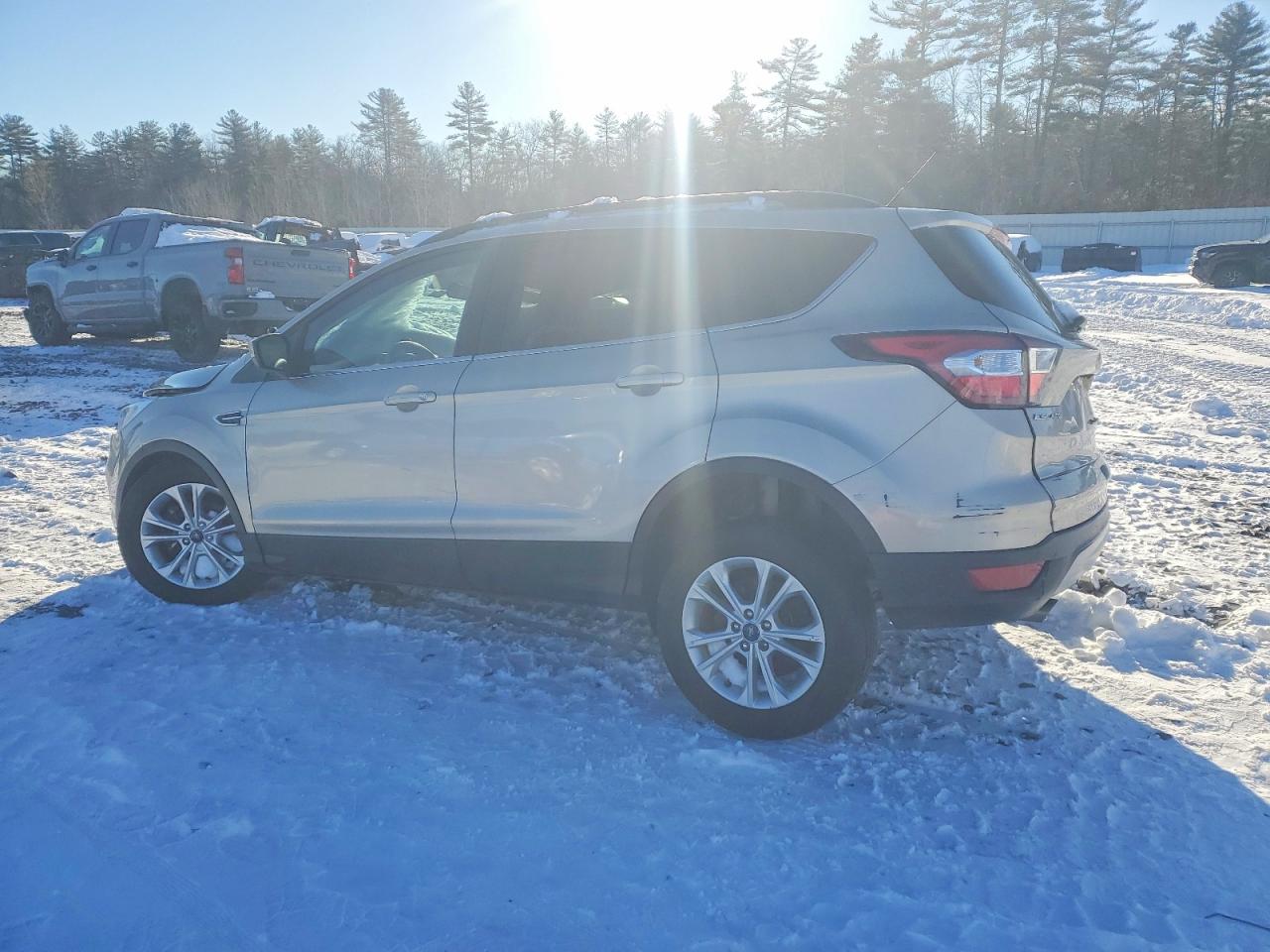 2017 FORD ESCAPE SE photo 2
