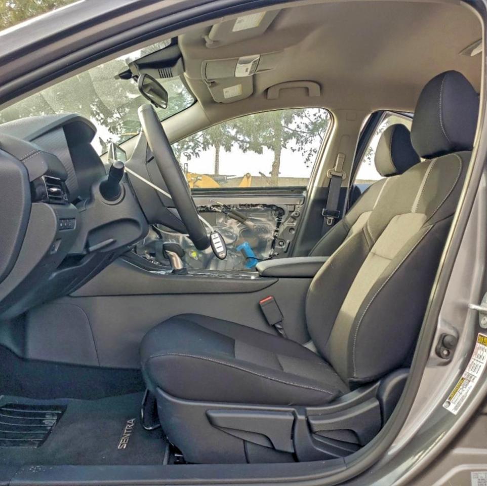2025 NISSAN SENTRA SV photo 7