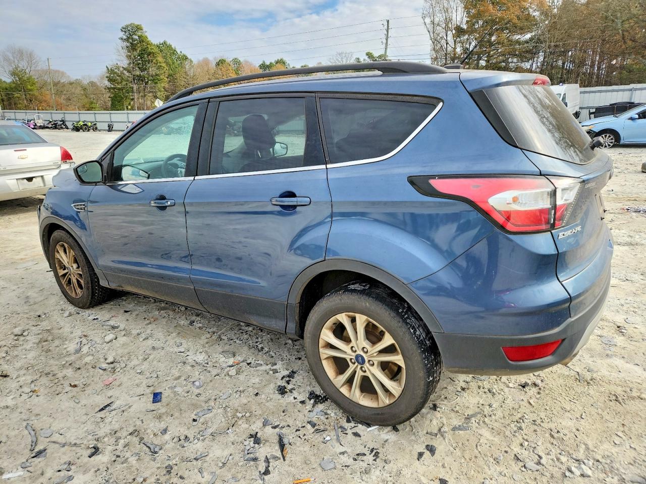 2018 FORD ESCAPE SE photo 2