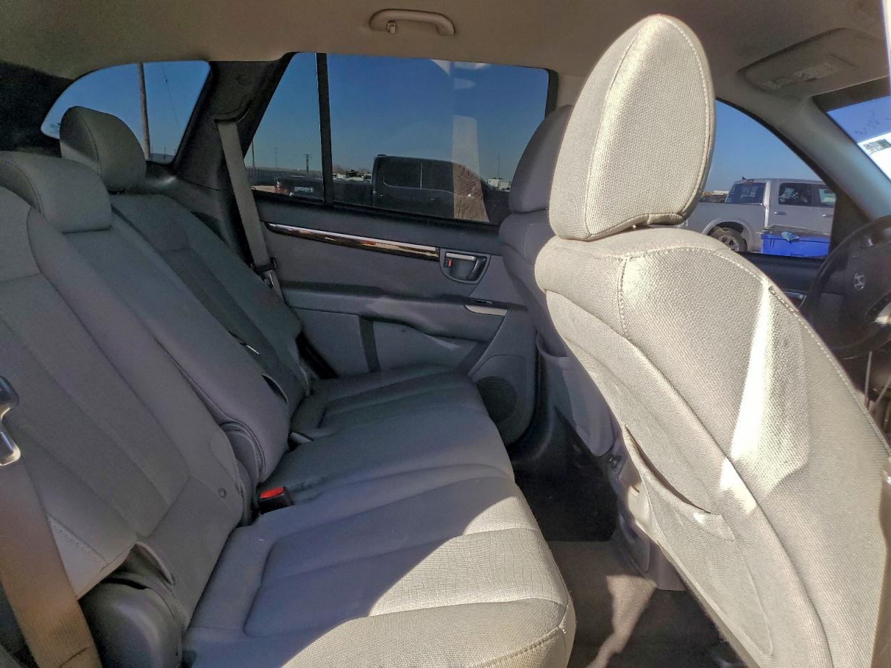 2010 HYUNDAI SANTA FE GLS photo 11