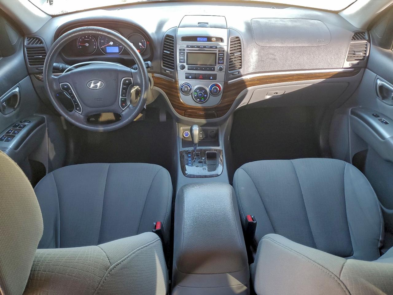 2010 HYUNDAI SANTA FE GLS photo 8
