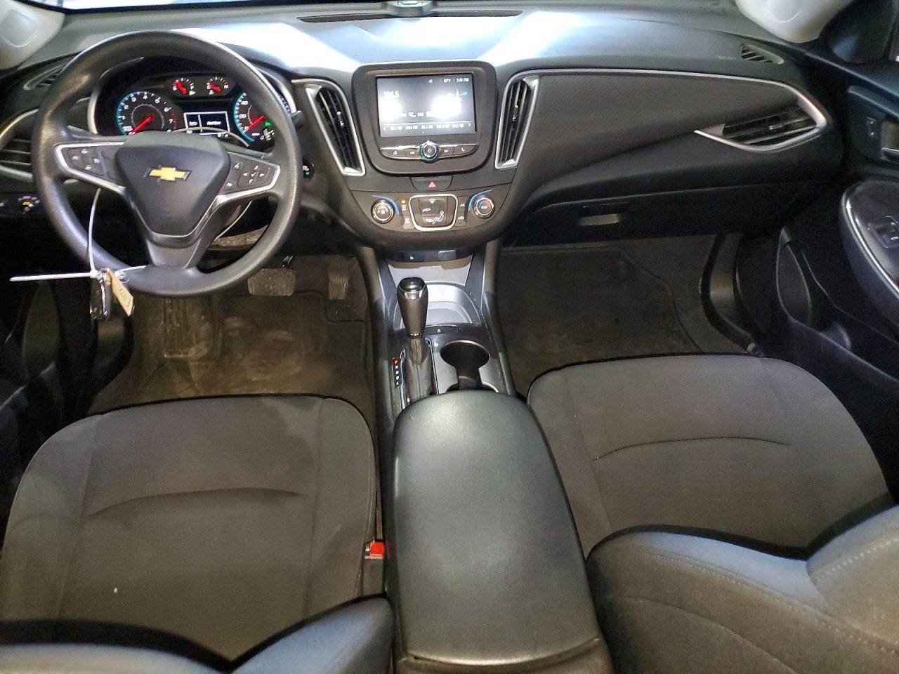 2018 CHEVROLET MALIBU LS photo 8