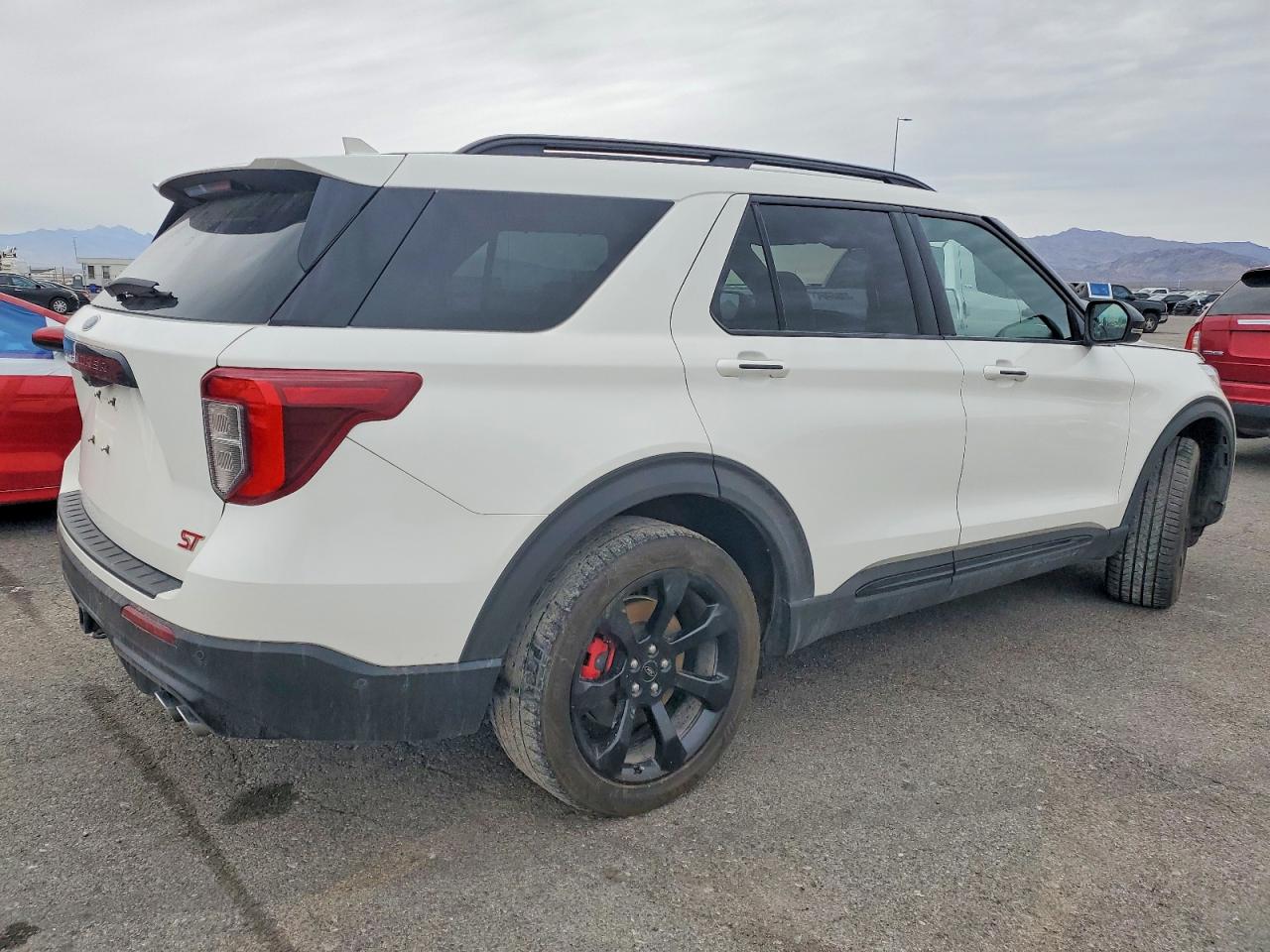 2021 FORD EXPLORER ST photo 3