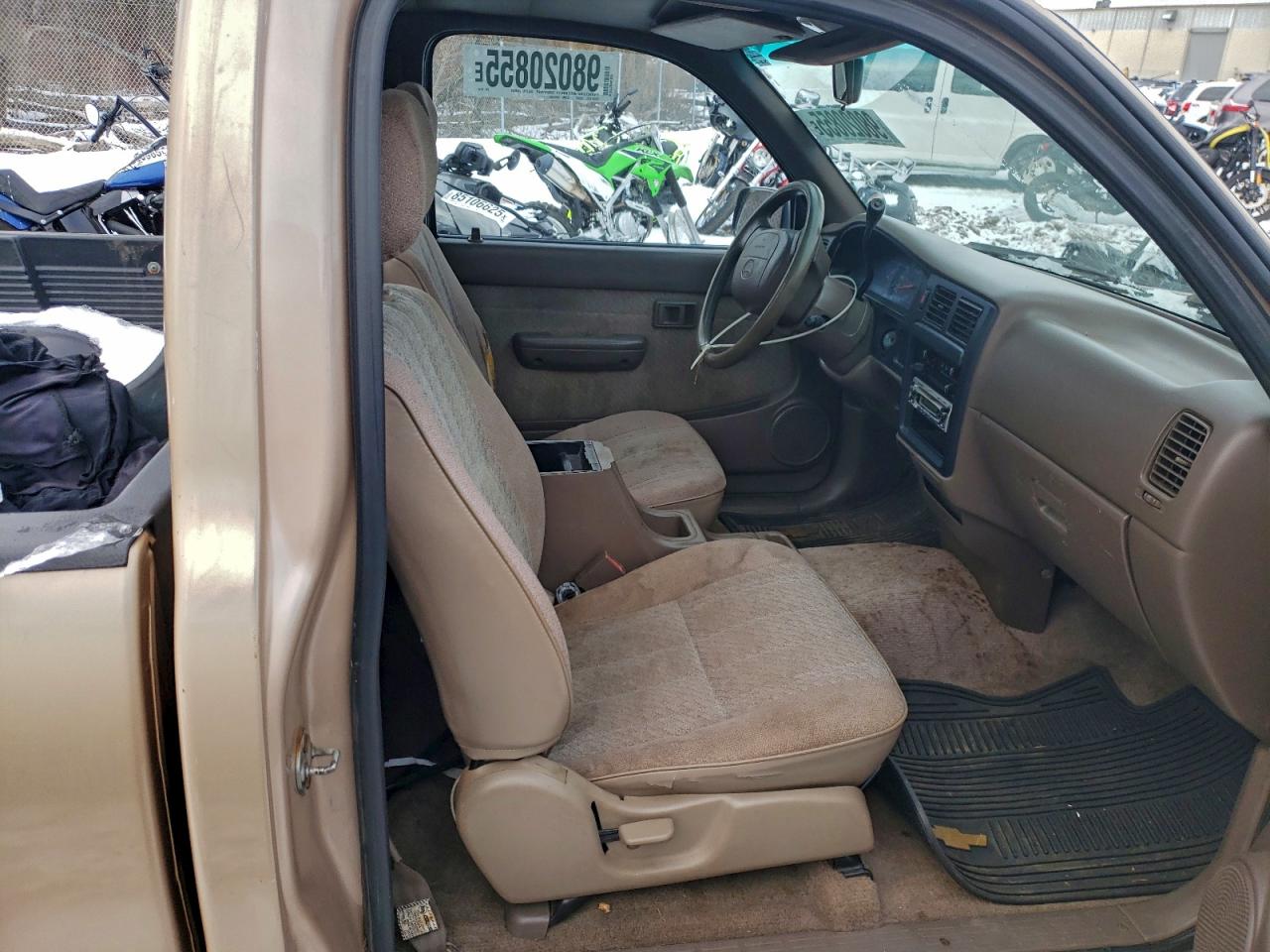 1996 TOYOTA TACOMA photo 19