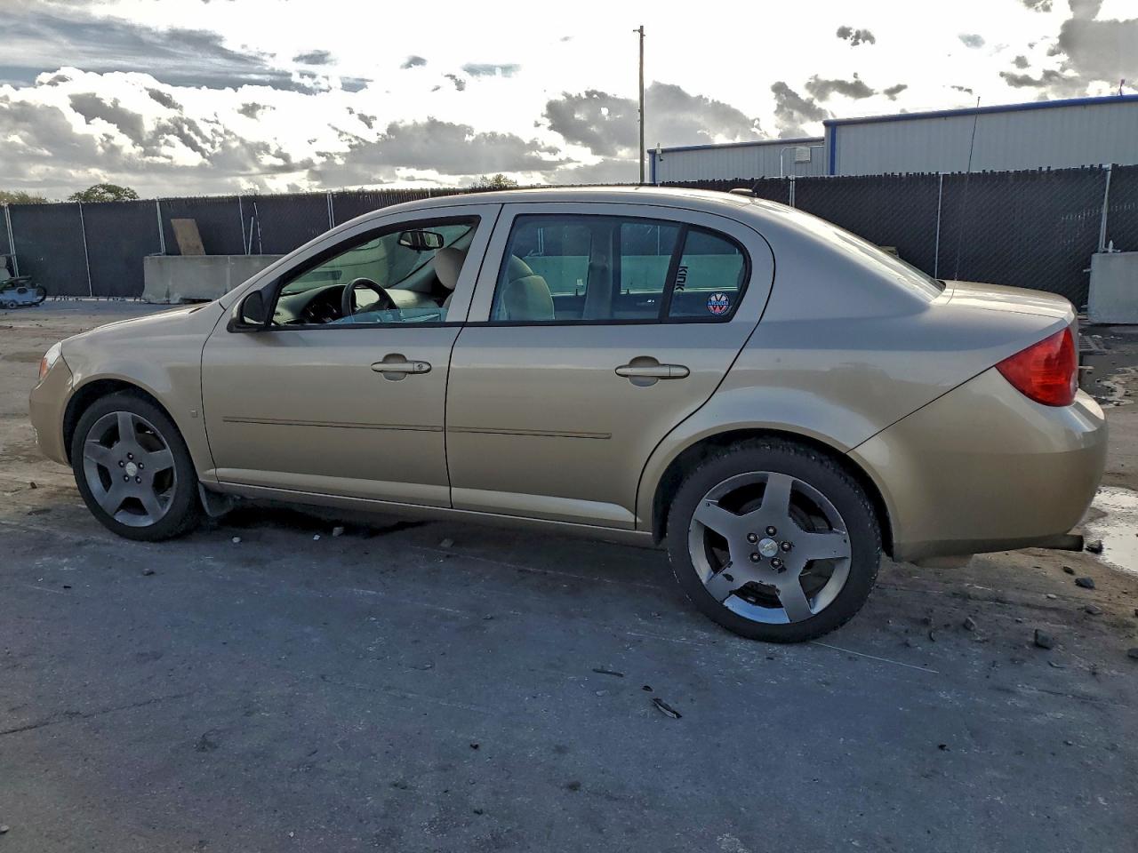 2008 CHEVROLET COBALT LT photo 2