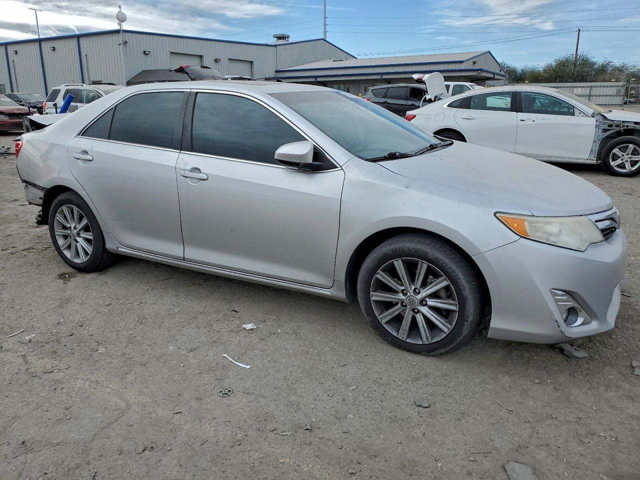 2012 TOYOTA CAMRY BASE photo 4