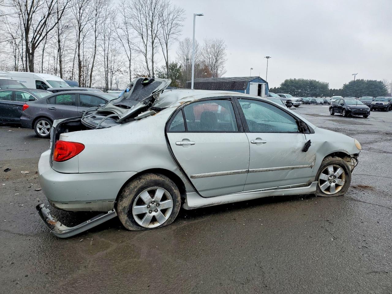 2004 TOYOTA COROLLA CE photo 3