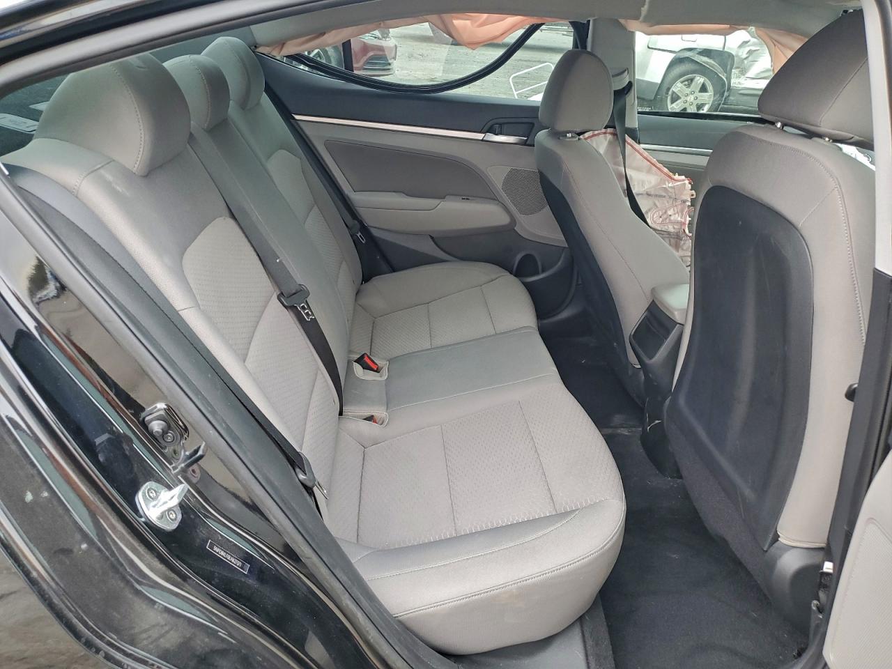 2020 HYUNDAI ELANTRA SEL photo 10