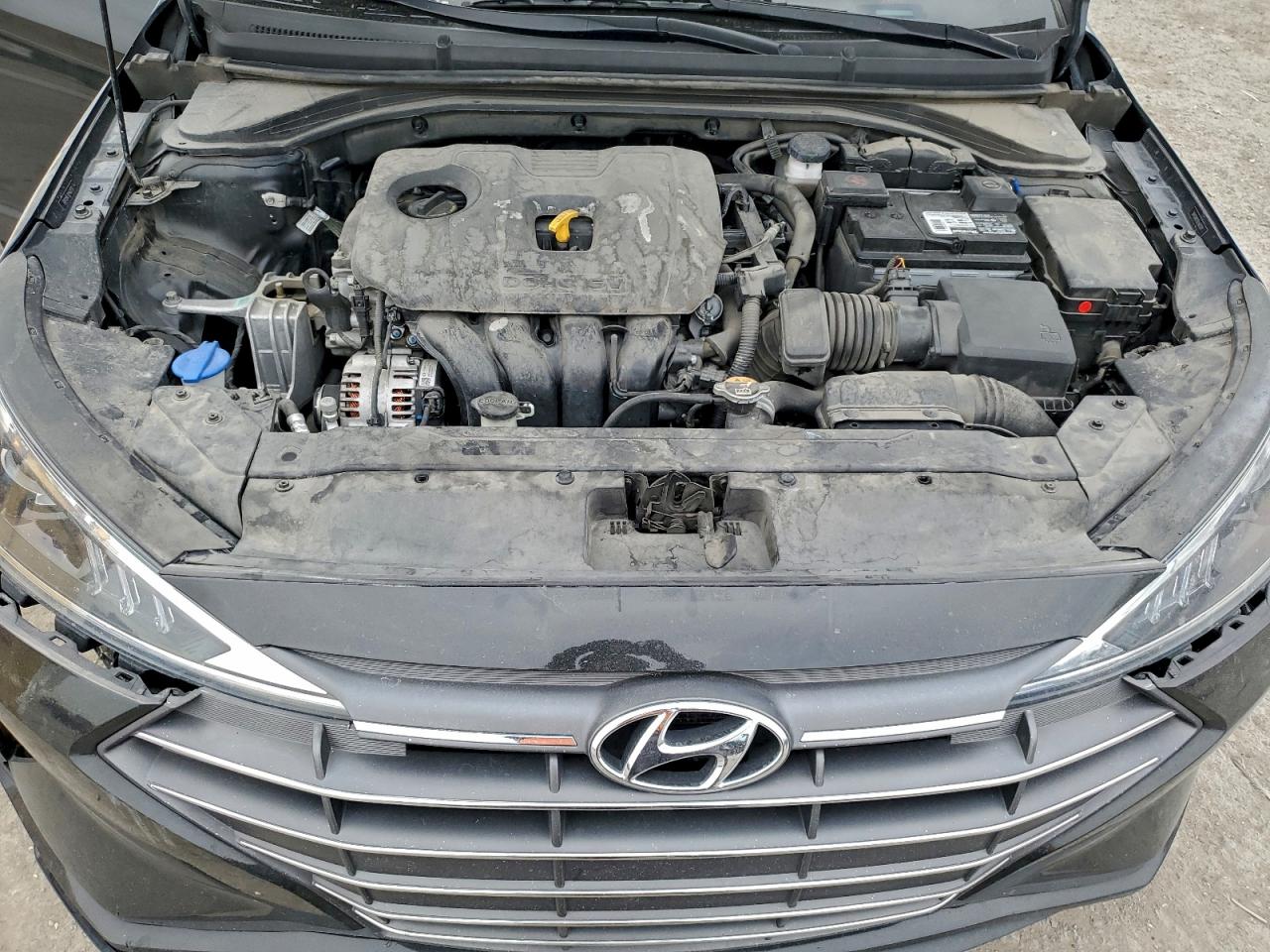 2020 HYUNDAI ELANTRA SEL photo 11
