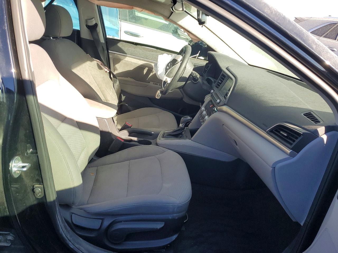 2020 HYUNDAI ELANTRA SEL photo 7