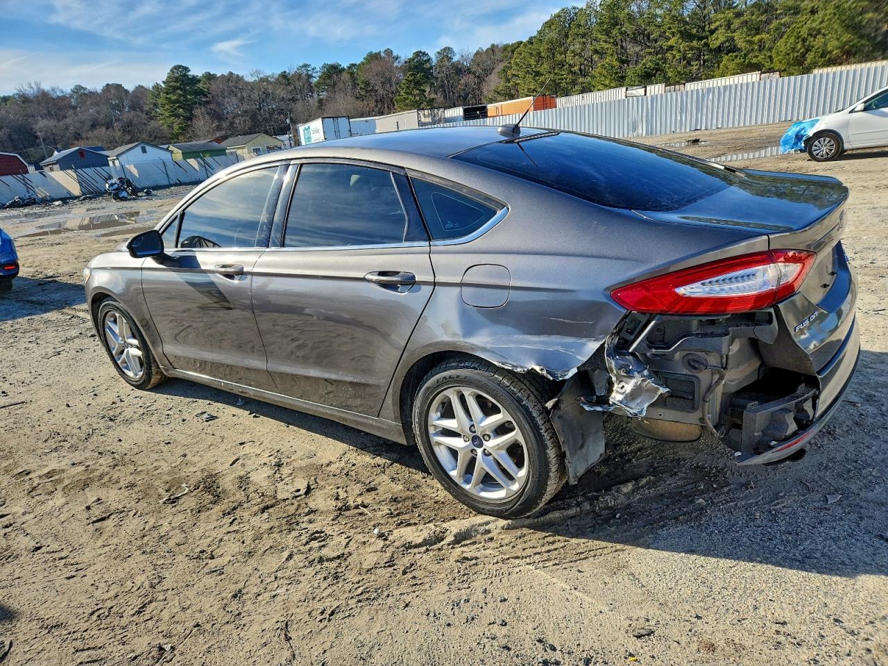 2013 FORD FUSION SE photo 2