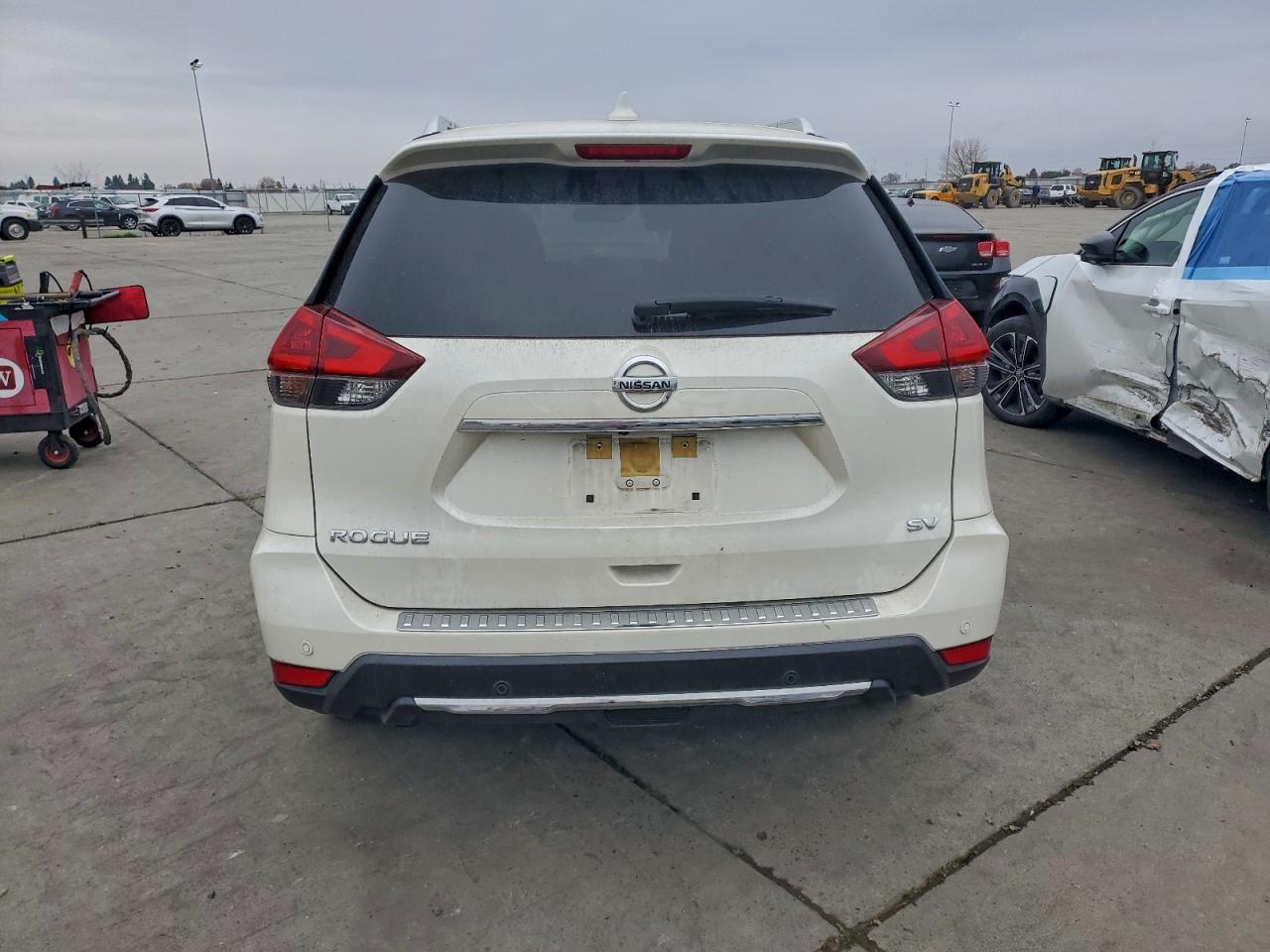 2019 NISSAN ROGUE S photo 6