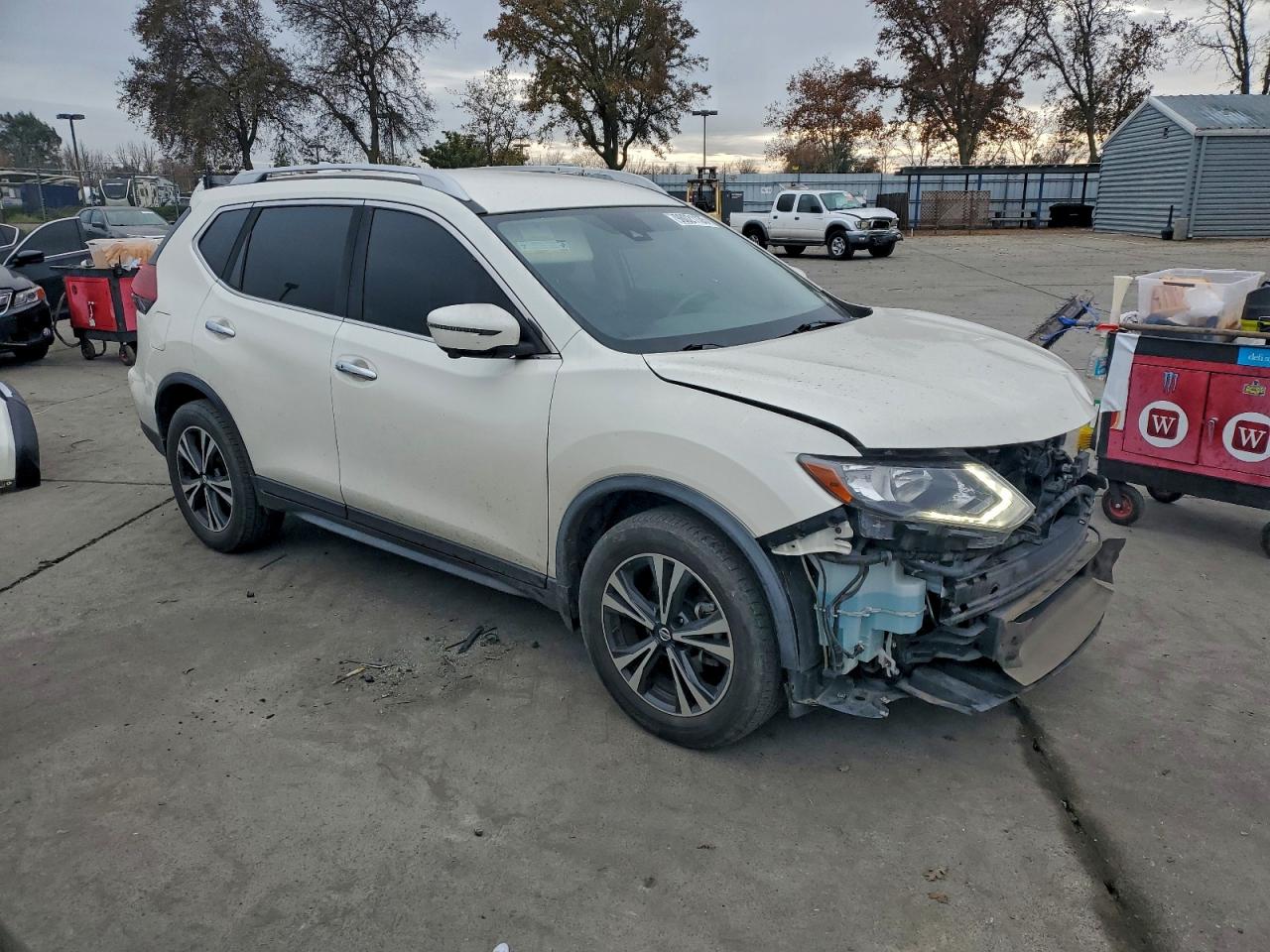 2019 NISSAN ROGUE S photo 4