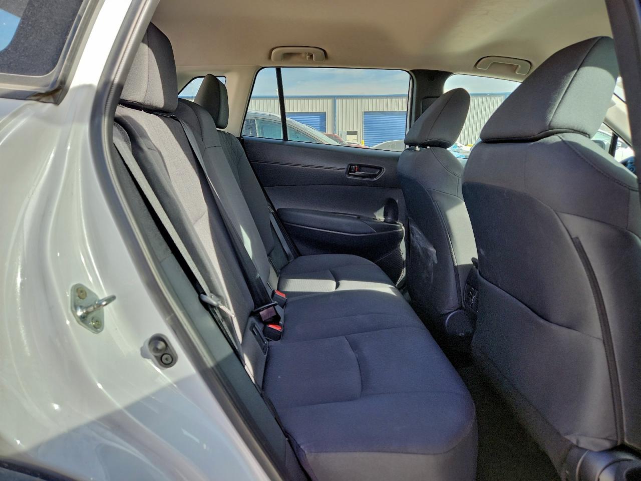 2023 TOYOTA COROLLA CROSS LE photo 11