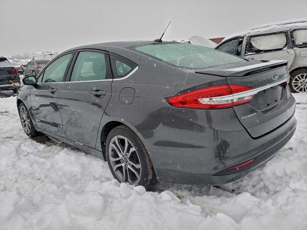 2017 FORD FUSION S photo 2