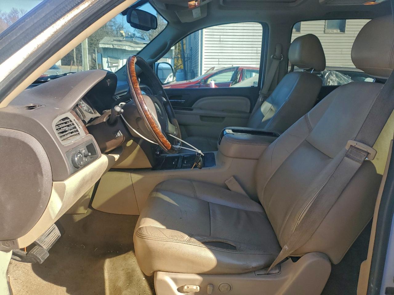 2013 GMC YUKON XL DENALI photo 7