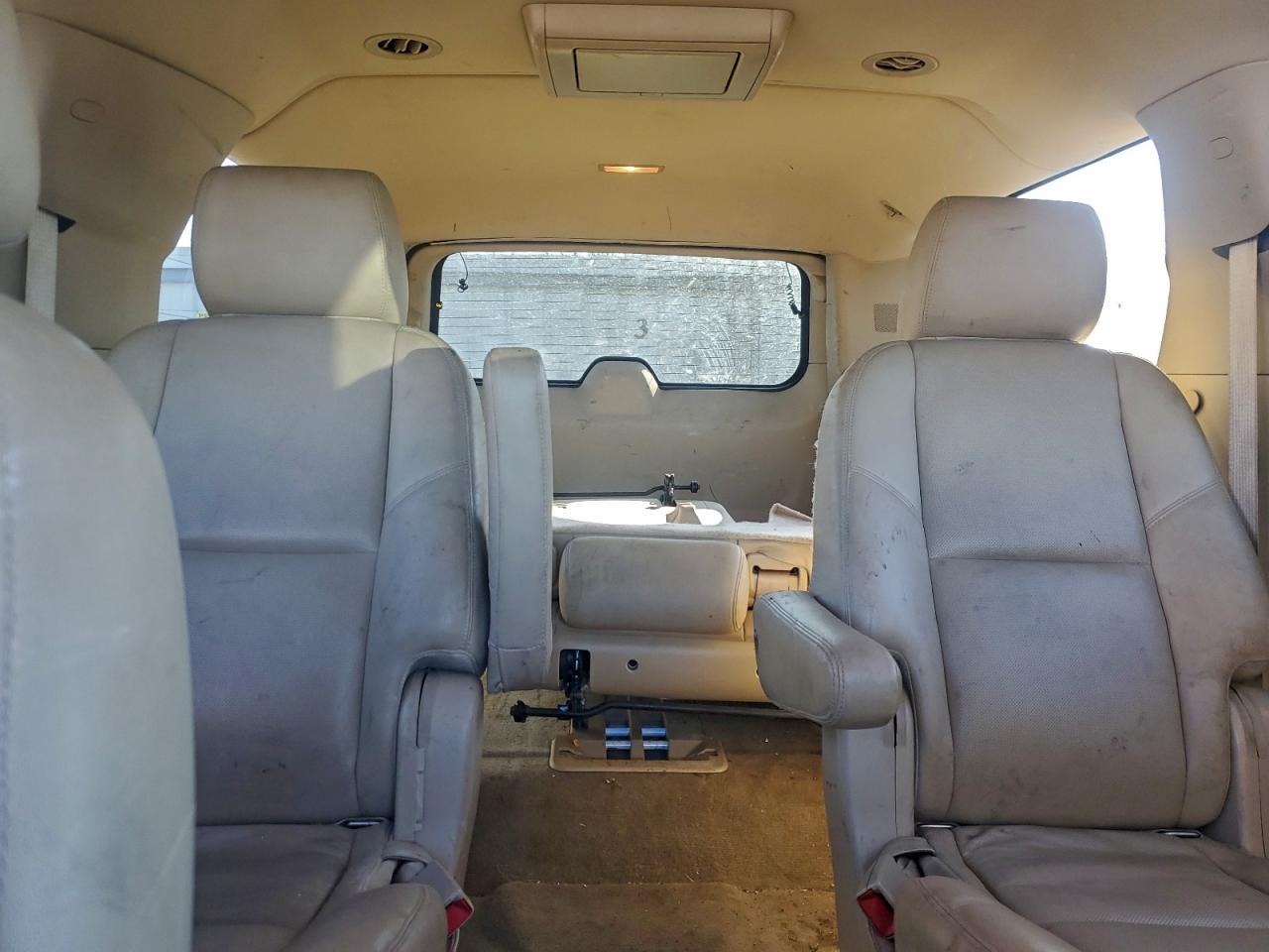 2013 GMC YUKON XL DENALI photo 10