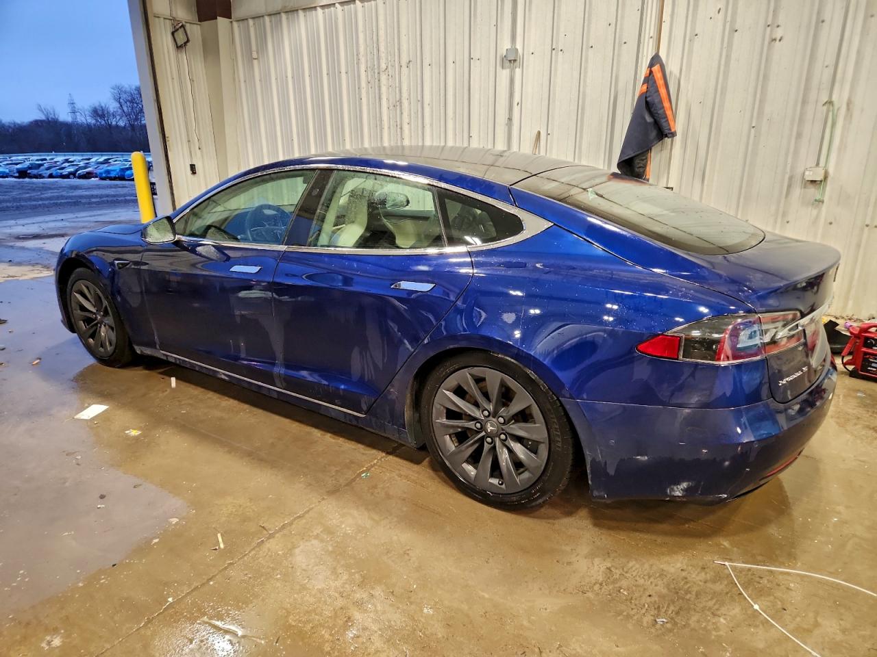 2018 TESLA MODEL S photo 2