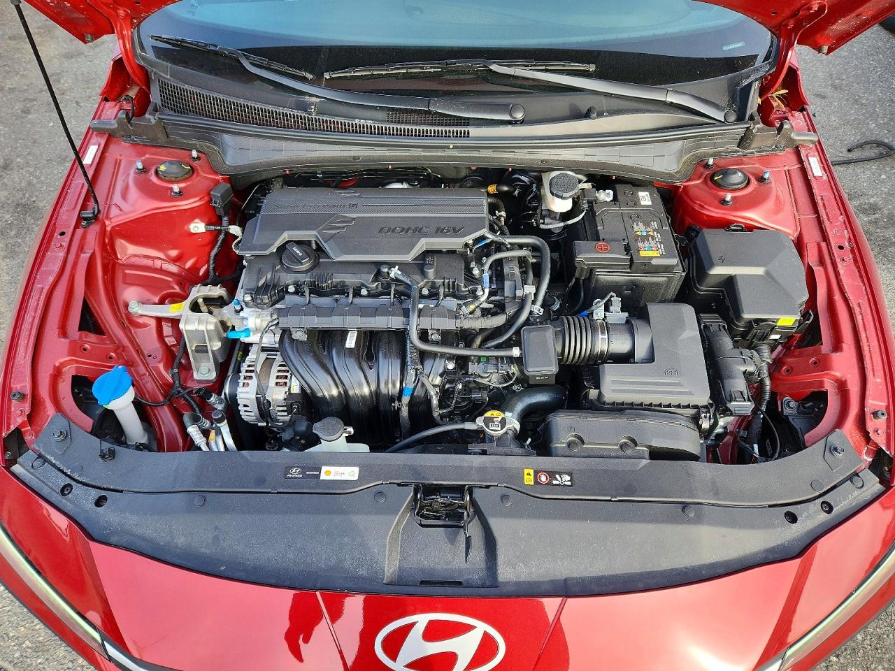 2025 HYUNDAI ELANTRA SEL SPORT photo 11