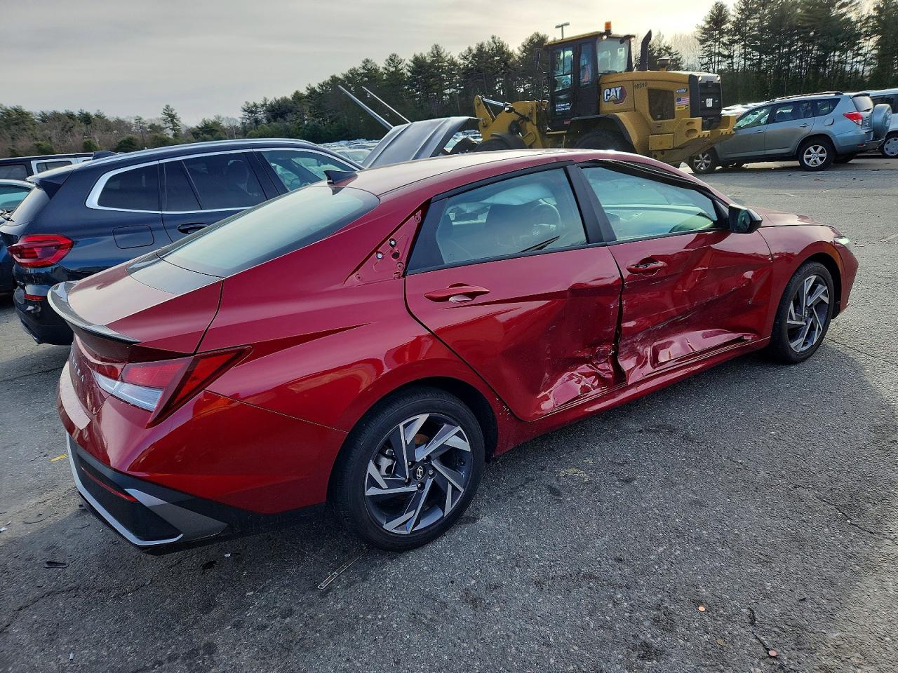 2025 HYUNDAI ELANTRA SEL SPORT photo 3