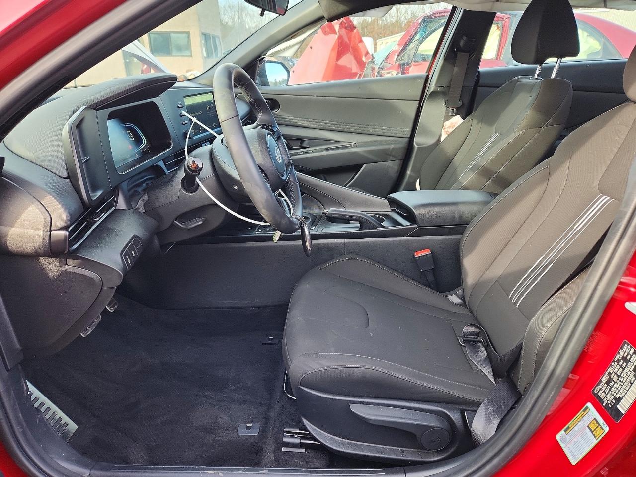 2025 HYUNDAI ELANTRA SEL SPORT photo 7