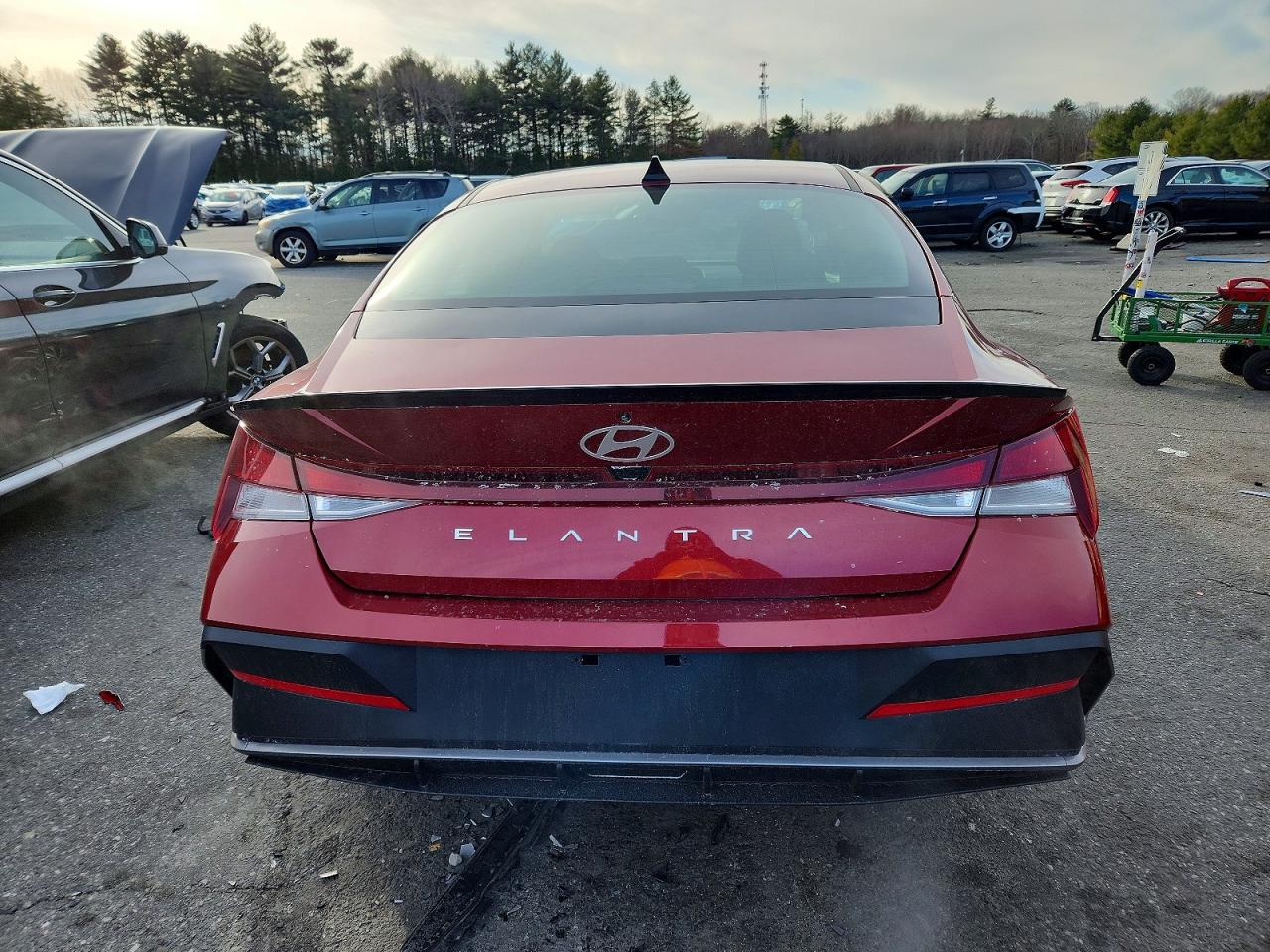 2025 HYUNDAI ELANTRA SEL SPORT photo 6