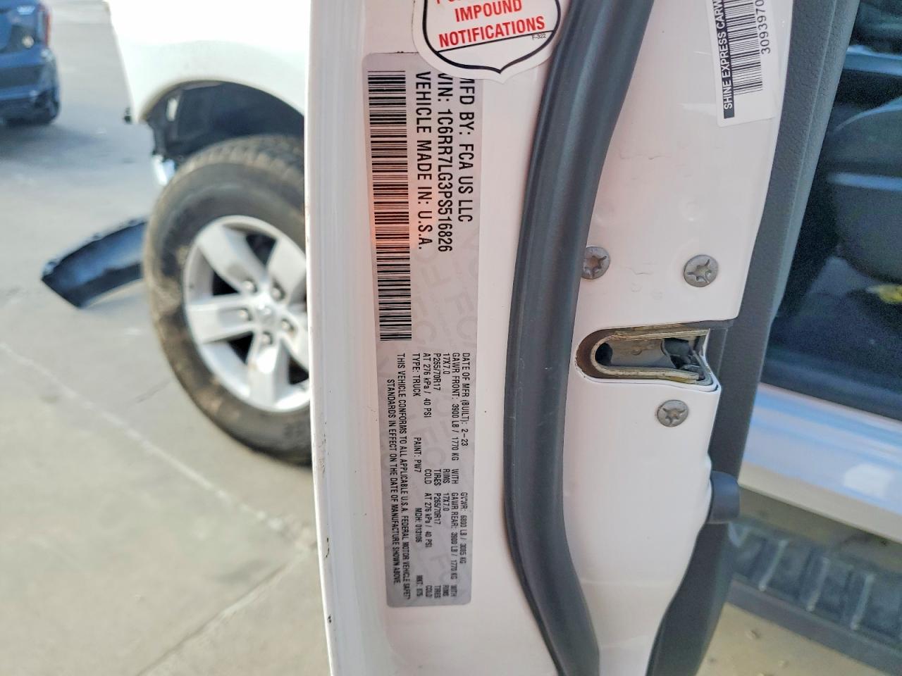 2023 RAM 1500 CLASSIC SLT photo 12