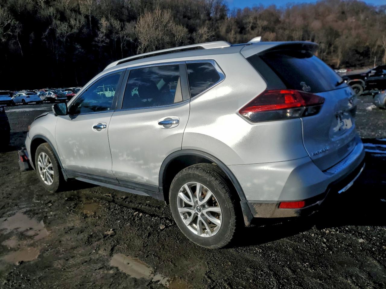 2018 NISSAN ROGUE S photo 2