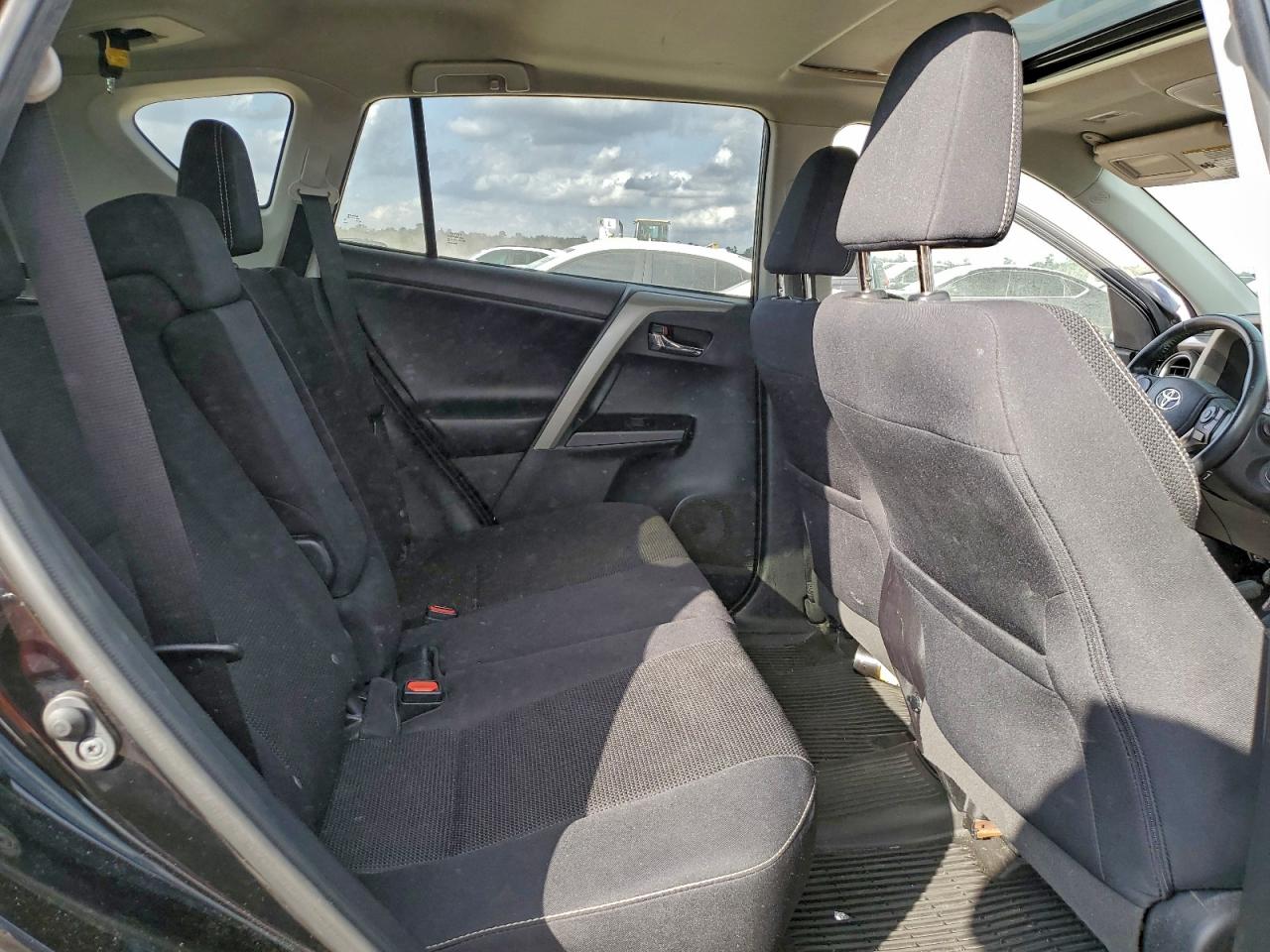 2018 TOYOTA RAV4 ADVENTURE photo 10