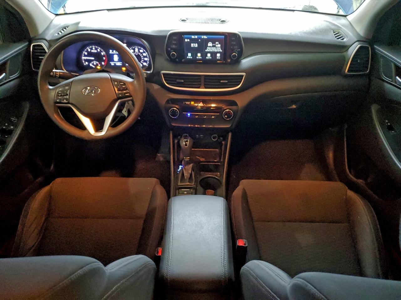 2019 HYUNDAI TUCSON SE photo 8