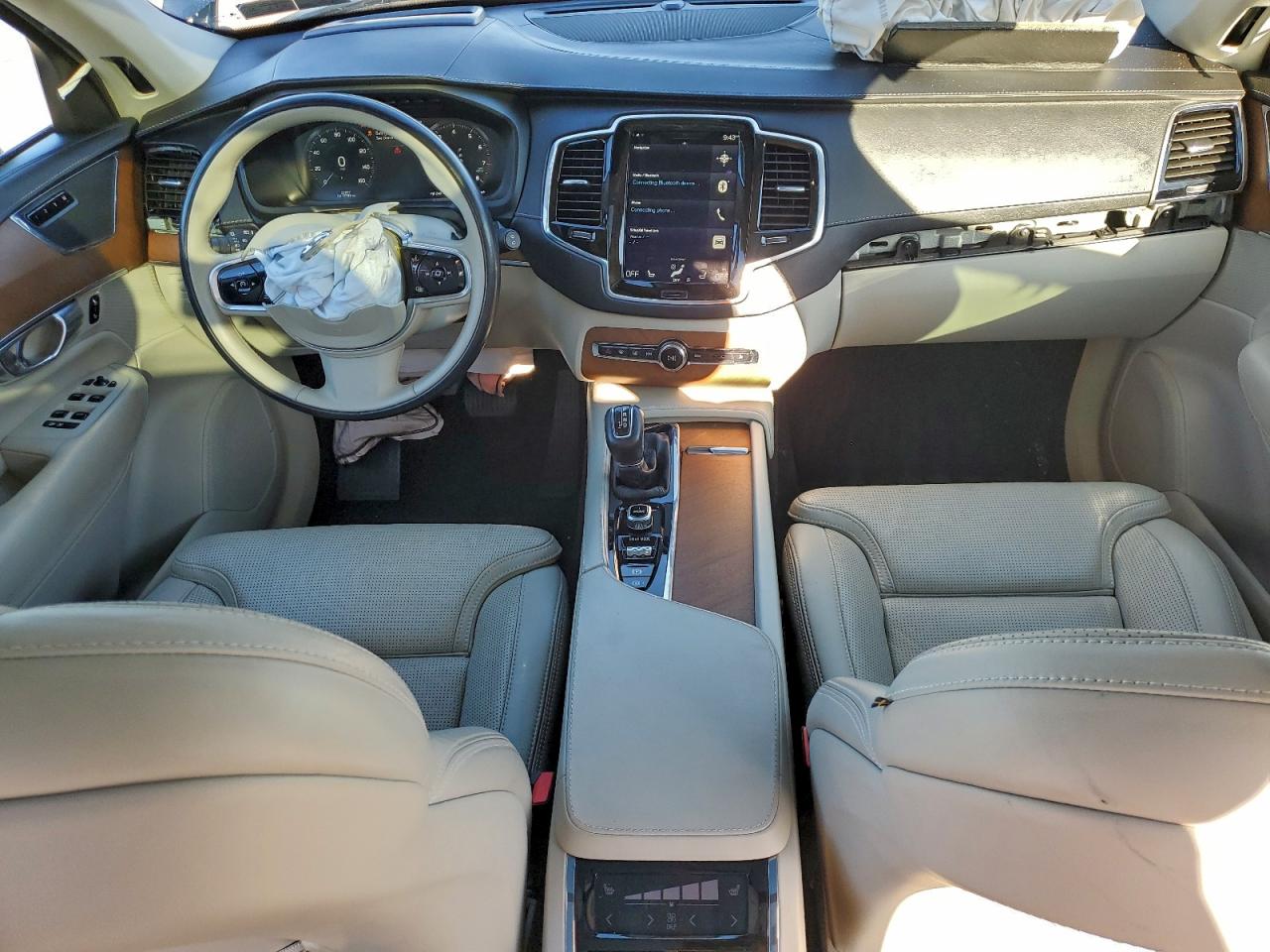 2017 VOLVO XC90 T6 photo 15