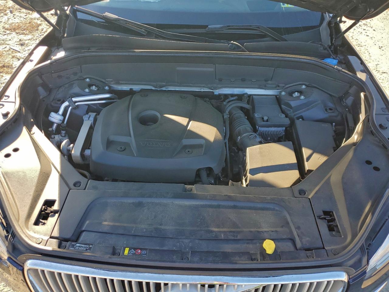 2017 VOLVO XC90 T6 photo 23