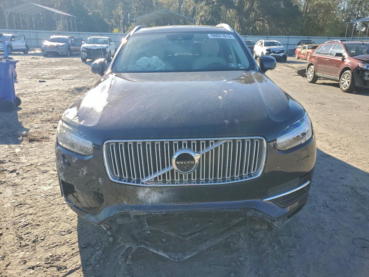 2017 VOLVO XC90 T6 photo 9